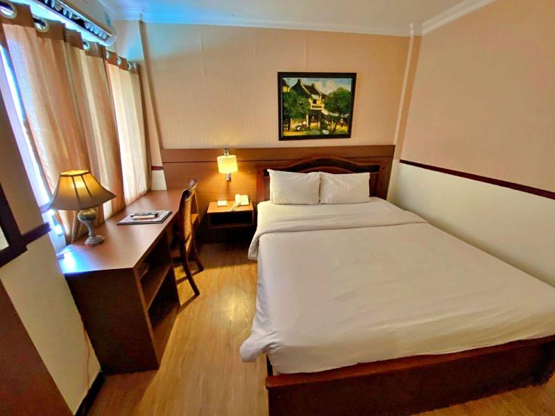 S79 Sunflower Hotel & Spa image