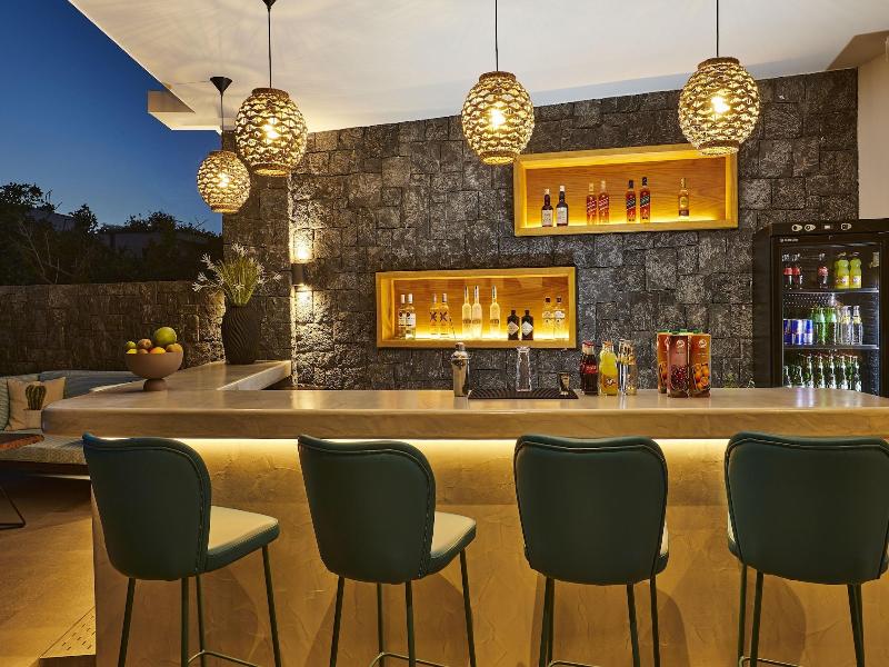 Mountain And Sea Suites — photo 20