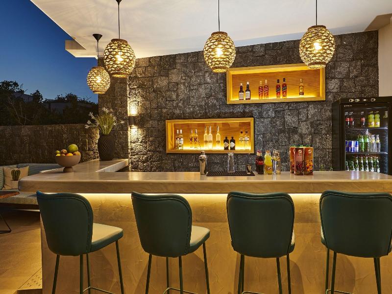 Mountain And Sea Suites — photo 22