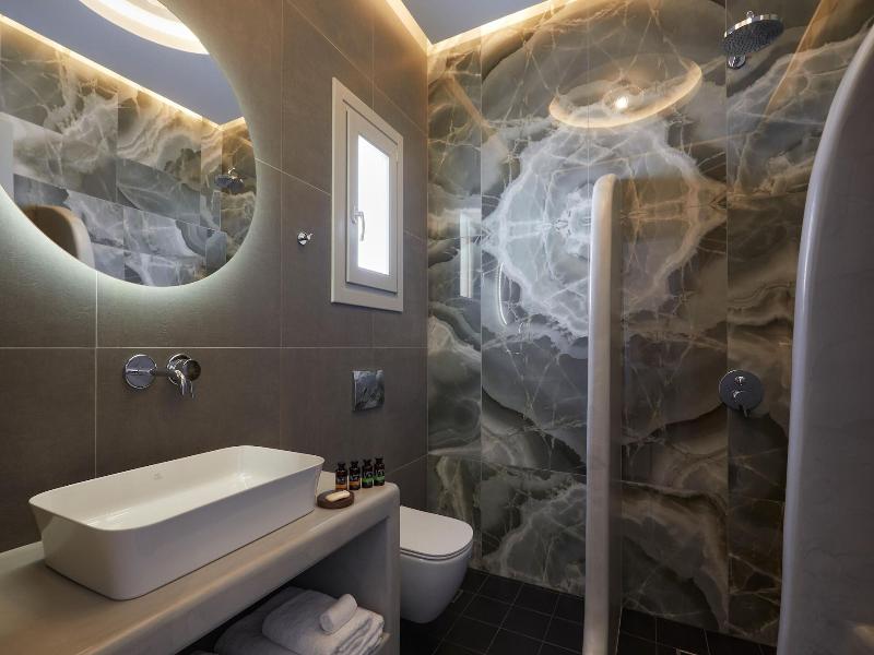 Mountain And Sea Suites — photo 5