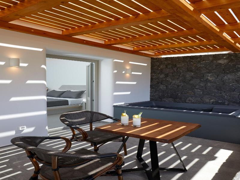 Mountain And Sea Suites — photo 36
