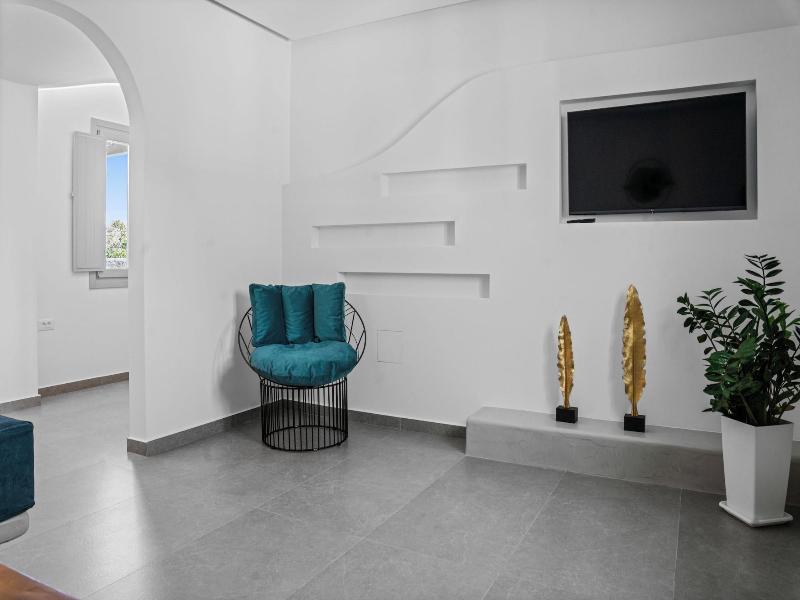 Mountain And Sea Suites — photo 33