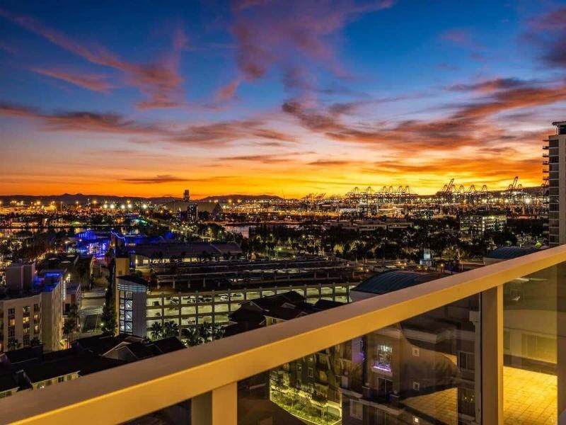 Marbella Lane Luxury Beachside 2br image