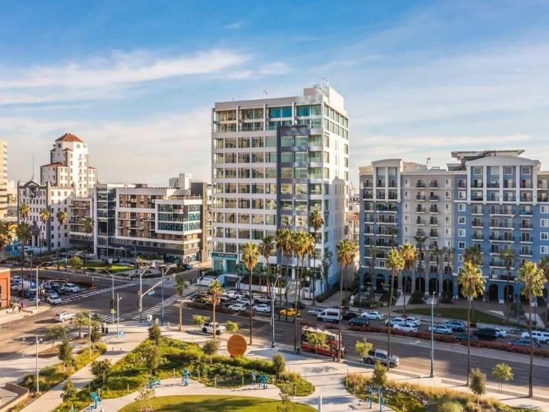 Marbella Lane Luxury Beachside 2br image