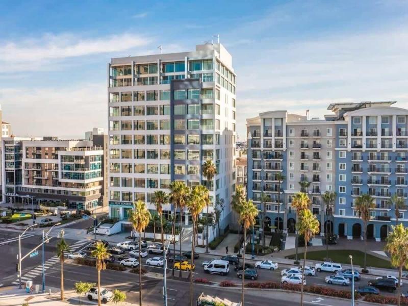 Marbella Lane Luxury Beachside 2br image