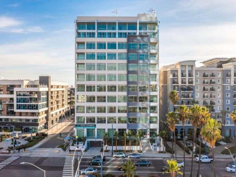 Marbella Lane Luxury Beachside 2br image