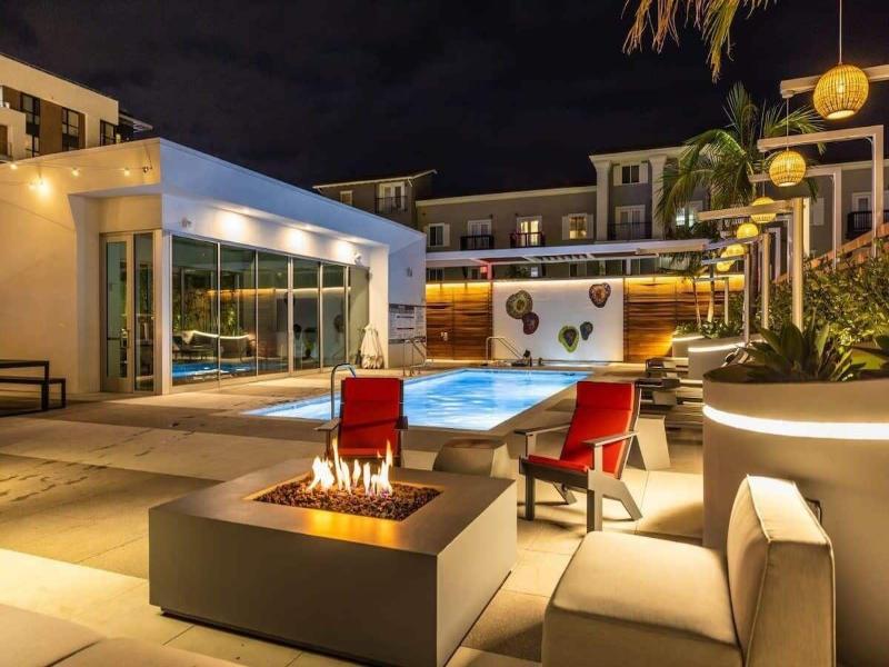 Marbella Lane Luxury Beachside 2br image