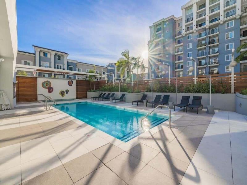 Marbella Lane Luxury Beachside 2br image