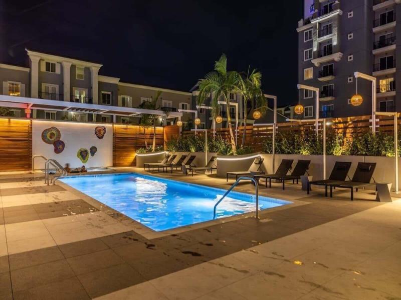 Marbella Lane Luxury Beachside 2br image