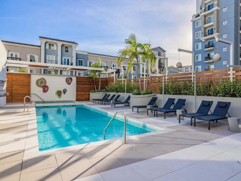 Marbella Lane Luxury Beachside 2br image