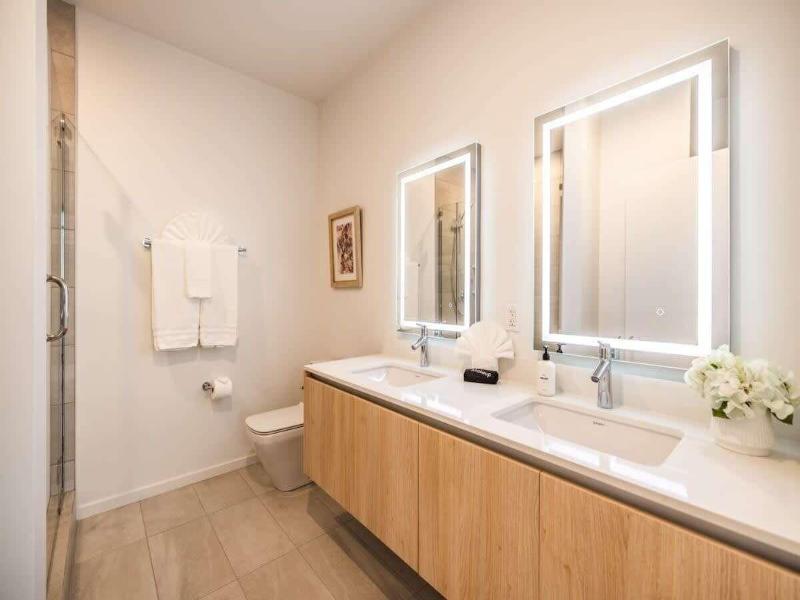 Marbella Lane Luxury Beachside 2br image
