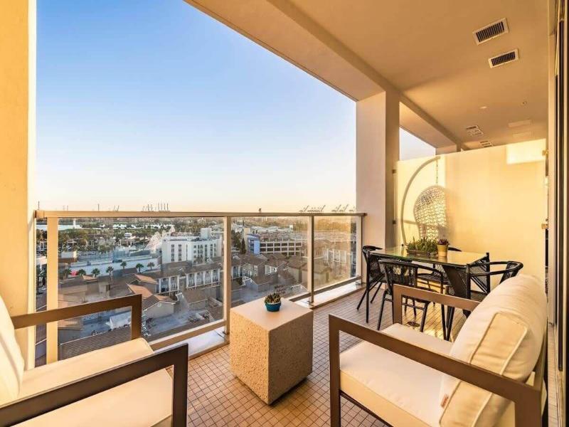 Marbella Lane Luxury Beachside 2br image