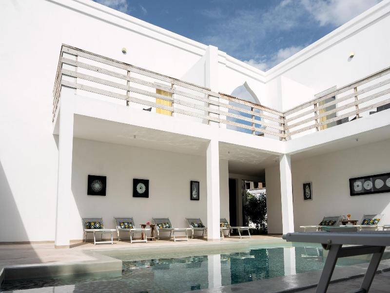 Opera Hotel image