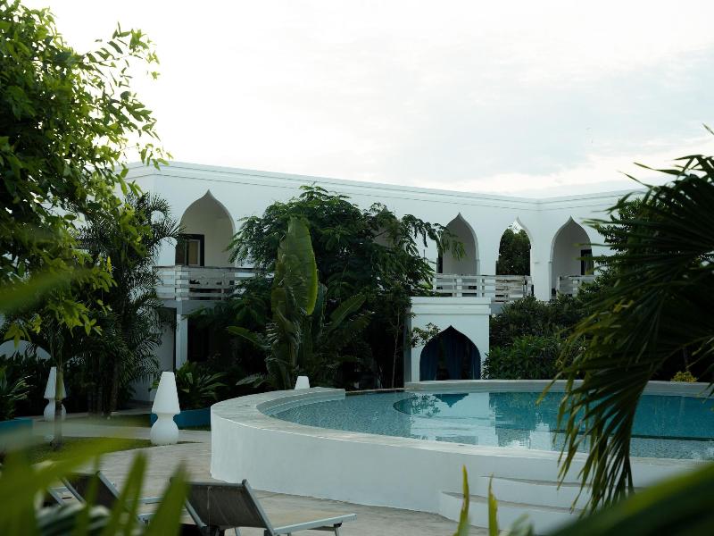 Opera Hotel image