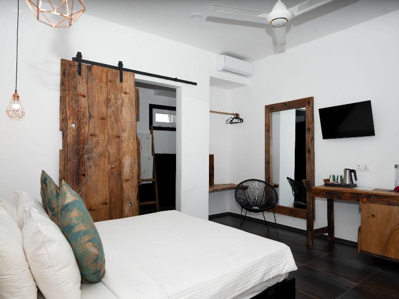Opera Hotel image