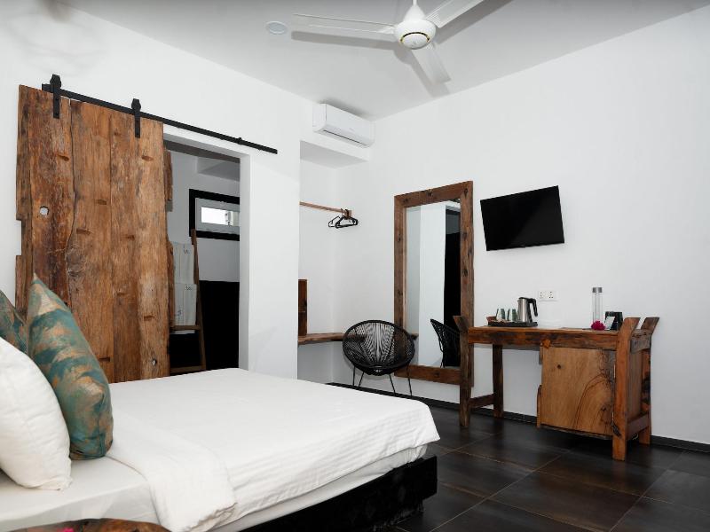 Opera Hotel image