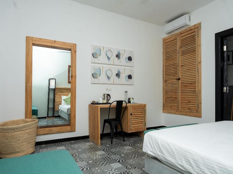 Opera Hotel image