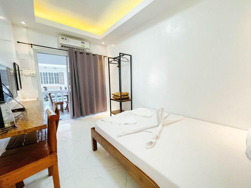 Agbing Seaside View Resort Puerto Galera Powered image