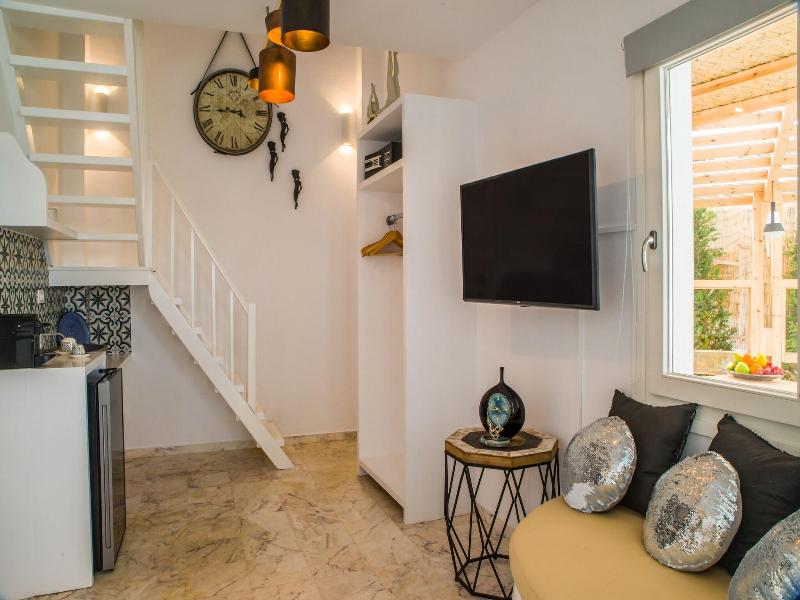 Summer Lovers Villa