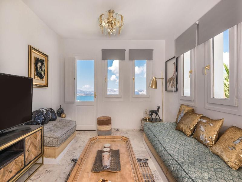 Summer Lovers Villa image