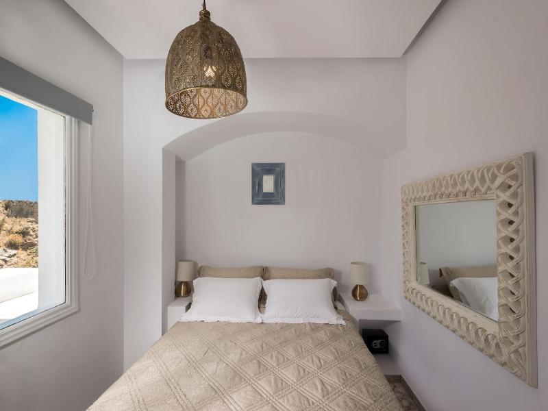 Summer Lovers Villa image