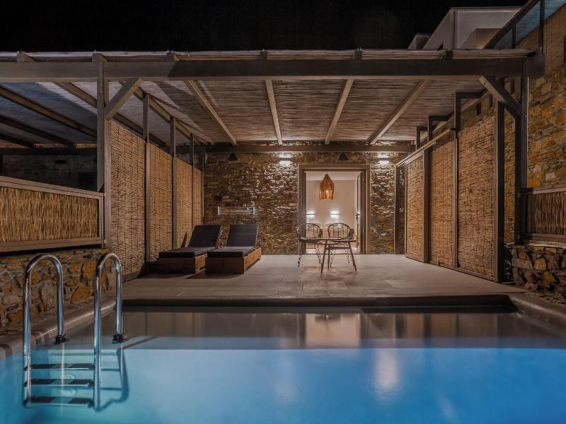 Amal Kythnos Suites image