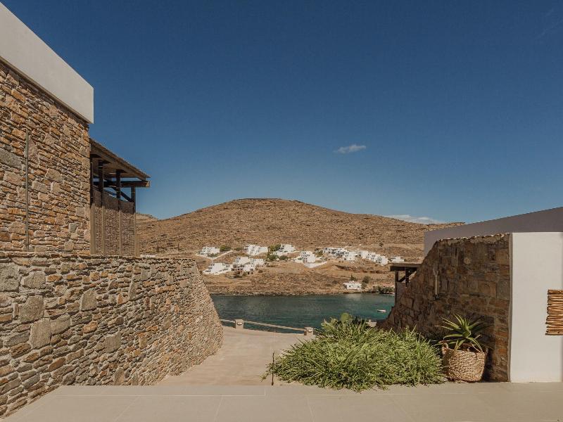 Amal Kythnos Suites image