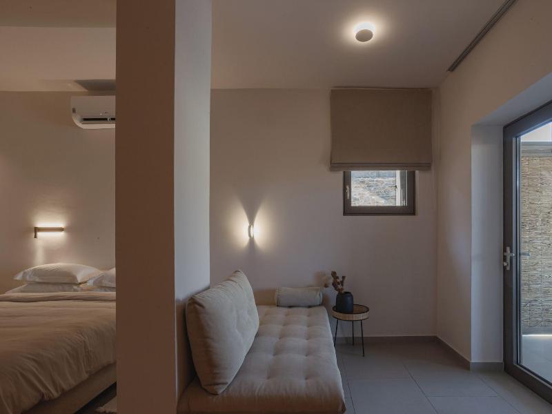 Amal Kythnos Suites image