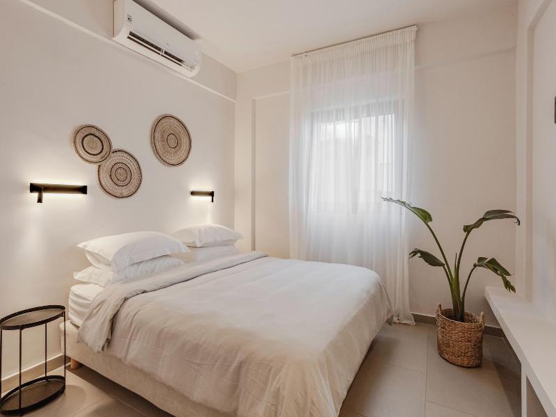 Amal Kythnos Suites image