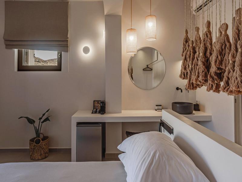 Amal Kythnos Suites image