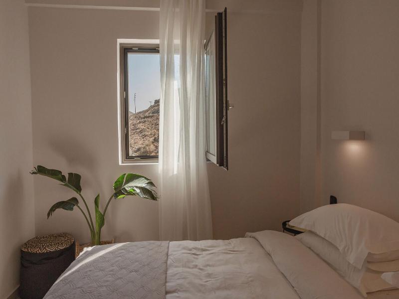 Amal Kythnos Suites image