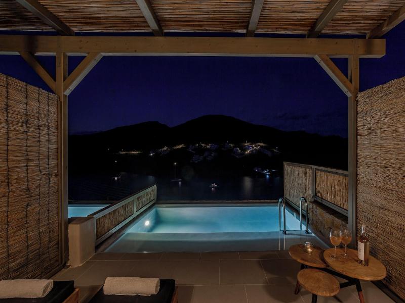 Amal Kythnos Suites image