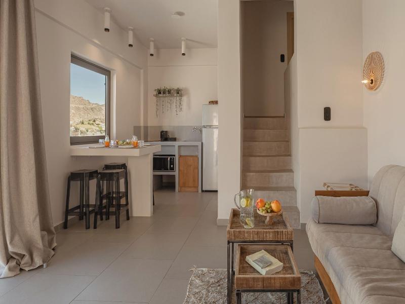 Amal Kythnos Suites image