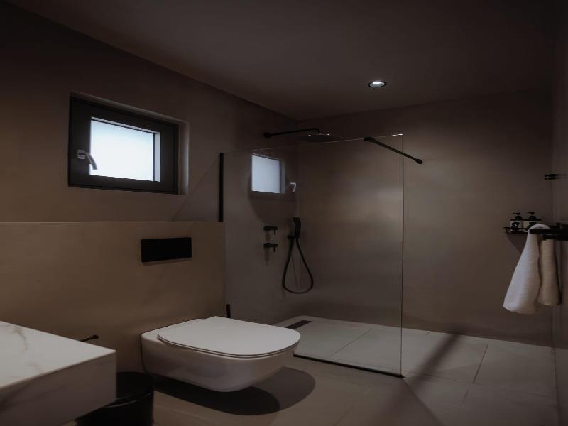 Amal Kythnos Suites image
