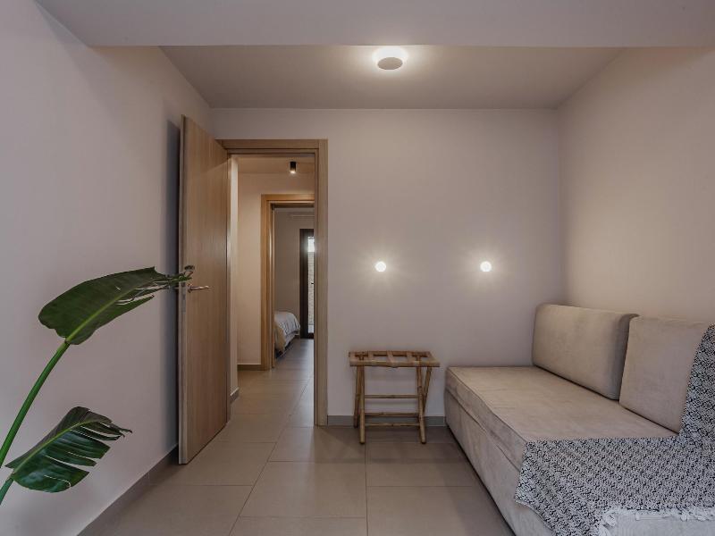 Amal Kythnos Suites image