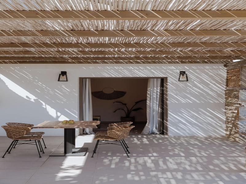 Amal Kythnos Suites image