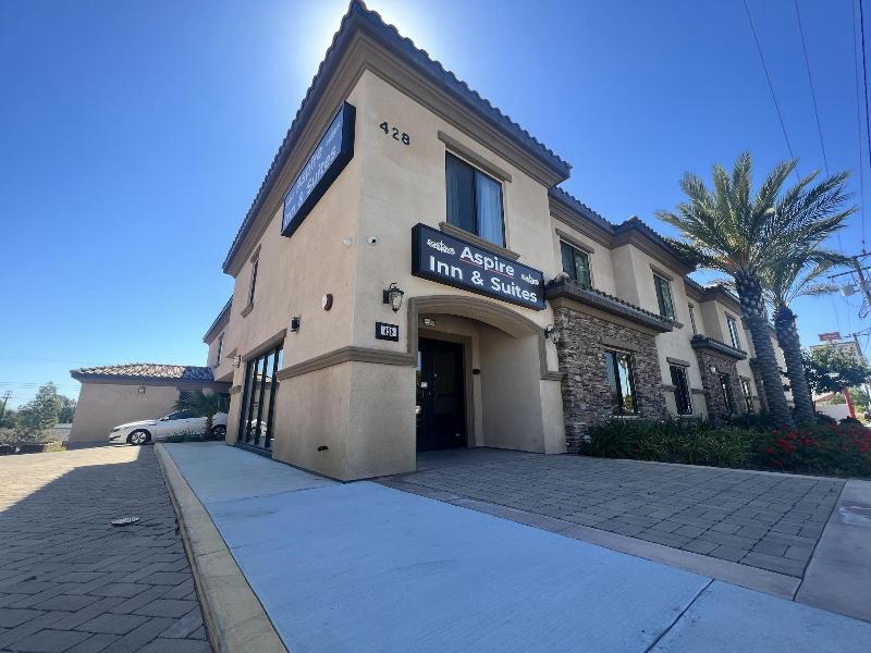 Aspire Inn & Suites Orange image