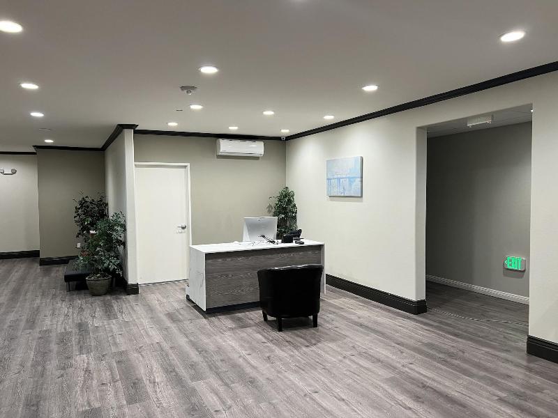 Aspire Inn & Suites Orange image