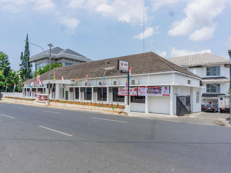 Hotel O Teluk Betung Near Bank Indonesia Formerl image