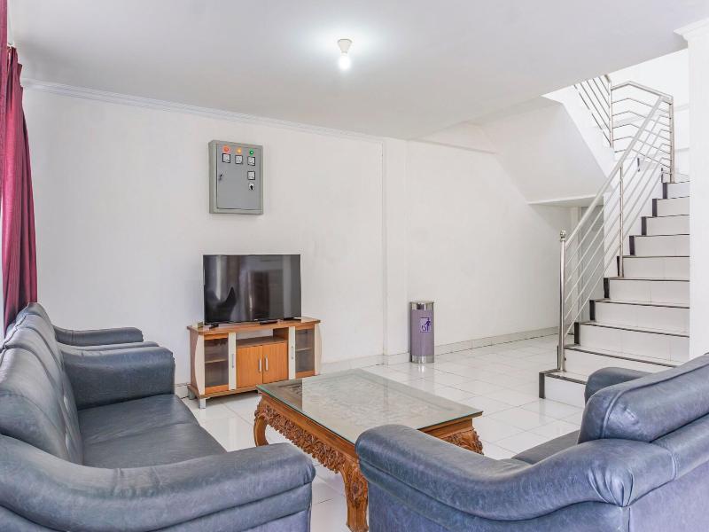 Hotel O Teluk Betung Near Bank Indonesia Formerl image