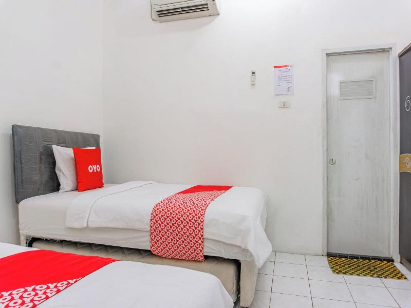 Hotel O Teluk Betung Near Bank Indonesia Formerl image