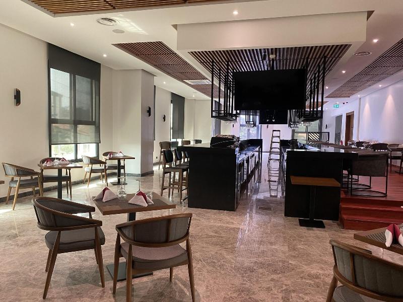 Star Land Hotel Bastos image