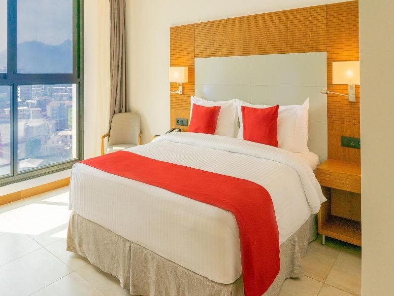 Star Land Hotel Bastos image