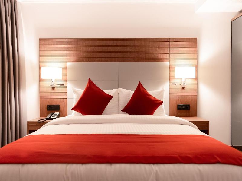Star Land Hotel Bastos image