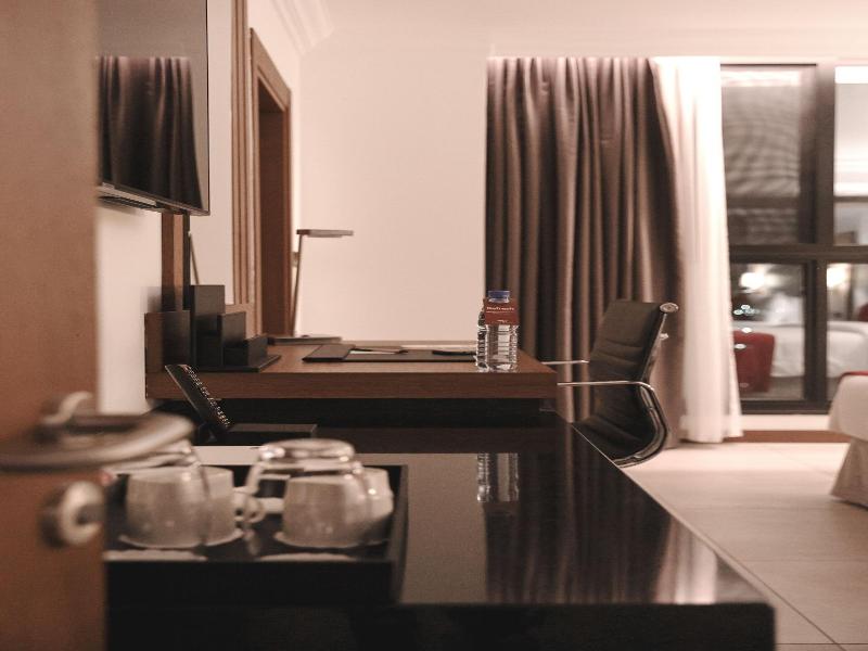 Star Land Hotel Bastos image