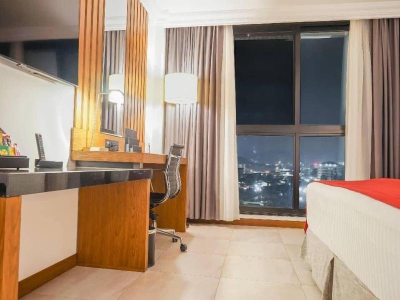 Star Land Hotel Bastos image