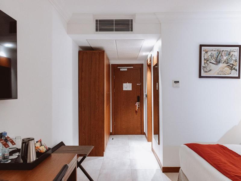 Star Land Hotel Bastos image