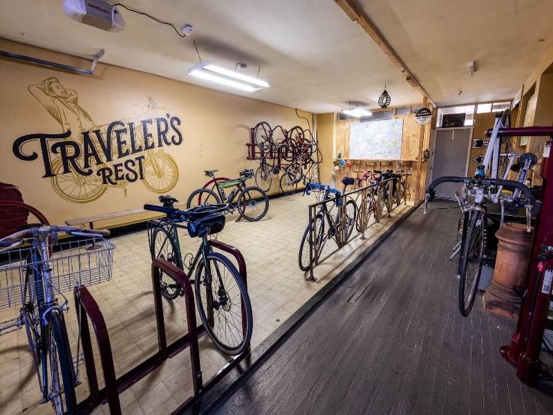 Traveler's Rest Hotel image