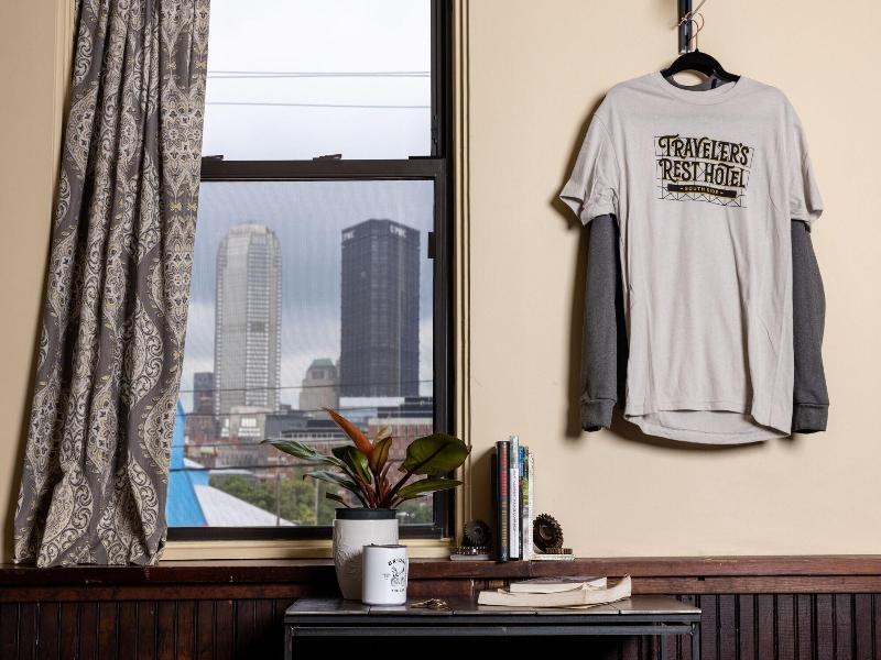 Traveler's Rest Hotel image