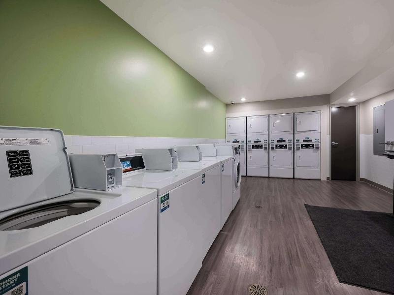 Woodspring Suites Wixom - Novi image